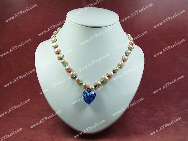 Pearl farget glasur neckalce