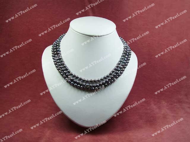pearl necklace