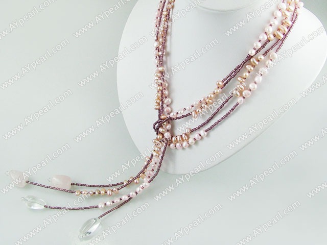 teints collier de perles