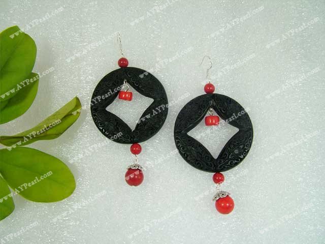 carved lacquerware earring