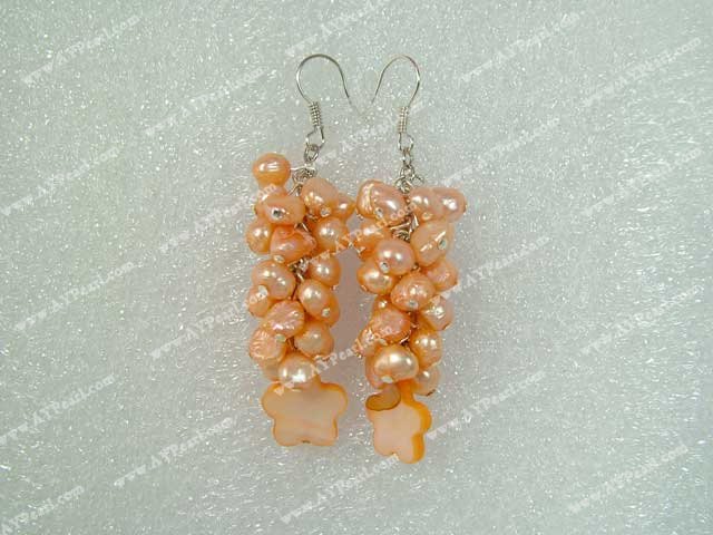 dyed pearl shell earring