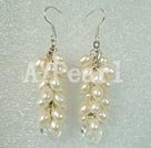dyed pearl crystal earring