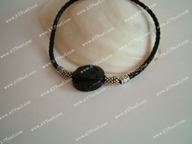 Ny Jade halsband