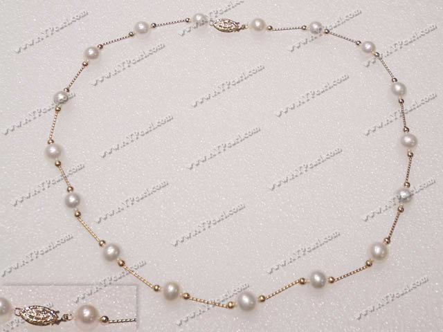 14k gold-plated pearl necklace