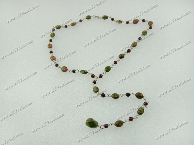 garnet green stone necklace