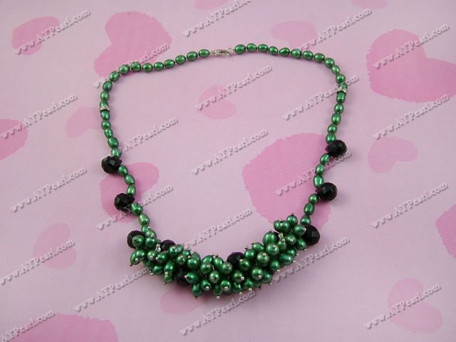 pearl black crystal necklace