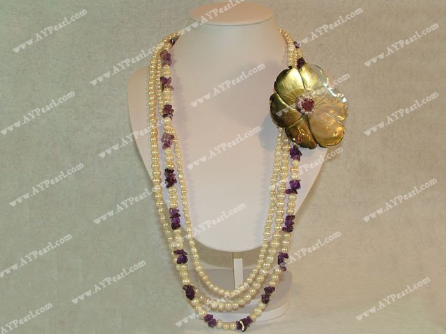 pearl shell necklace