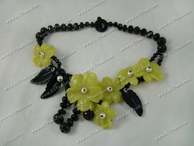 Wholesale Gemstone Jewelry-black agate peridot flower necklace