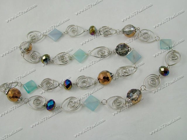 färgstarka konstgjorda kristall agat halsband