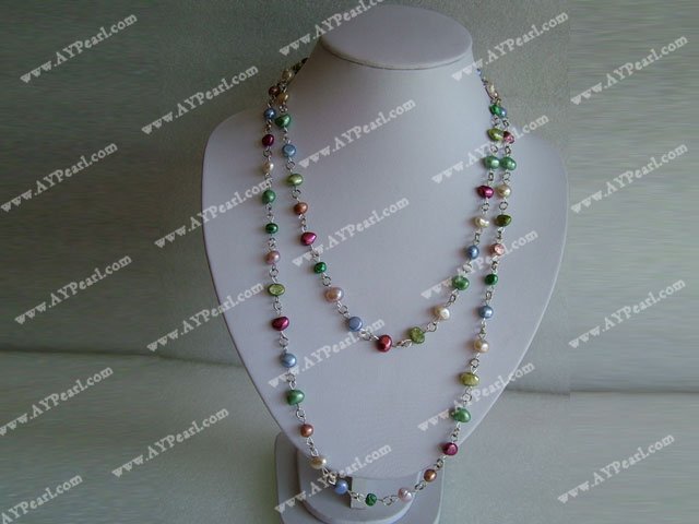 multicolor pearl necklace