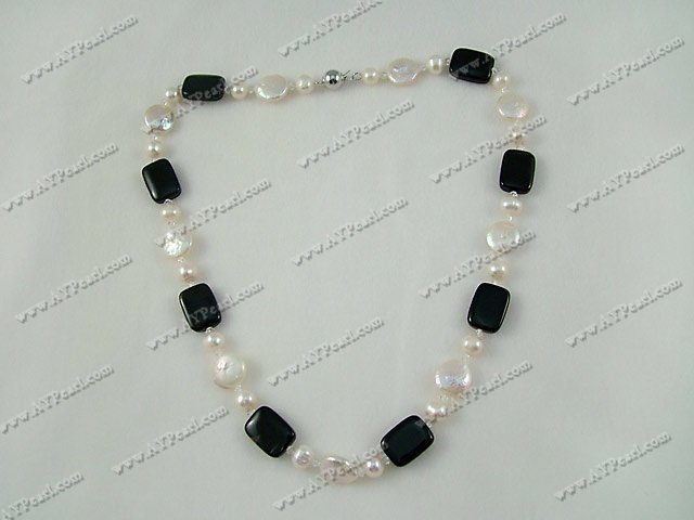 perle sort Agate kjede