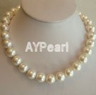 coquillage blanc perles collier