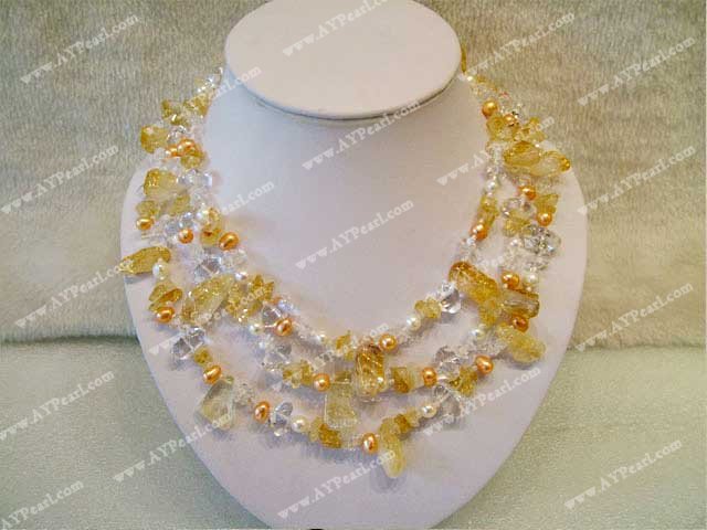 Jaune collier de perles de cristal