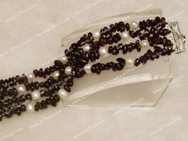 garnet pearl bracelet