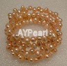 Dyed pearl bracelet