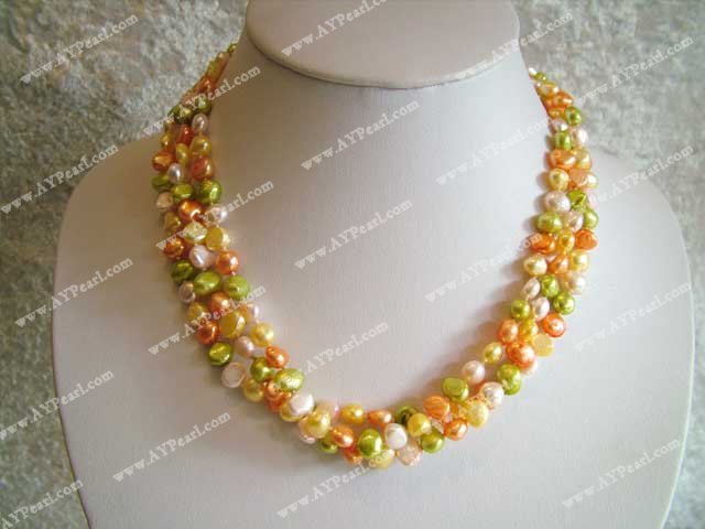 multicolor pearl necklace