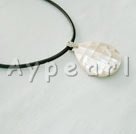 Wholesale Shell Jewelry-shell pendant necklace