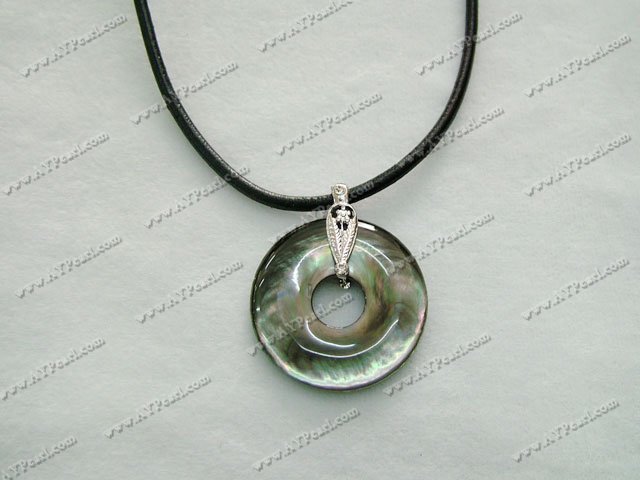 Wholesale Shell Jewelry-shell pendant necklace