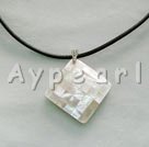 Wholesale Shell Jewelry-shell pendant necklace