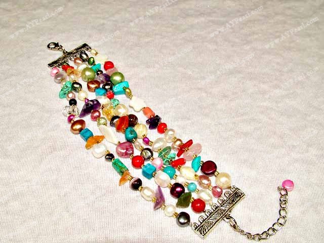 pearl bracelet