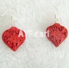 Lacquer-carved earring