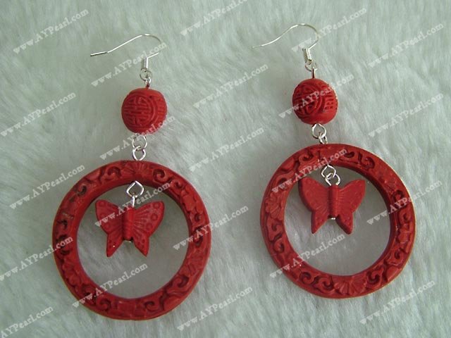 lacquer-carved earring