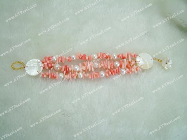 bracelet en perles de corail