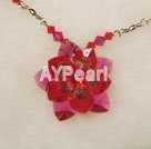 collier de fleurs en cristal