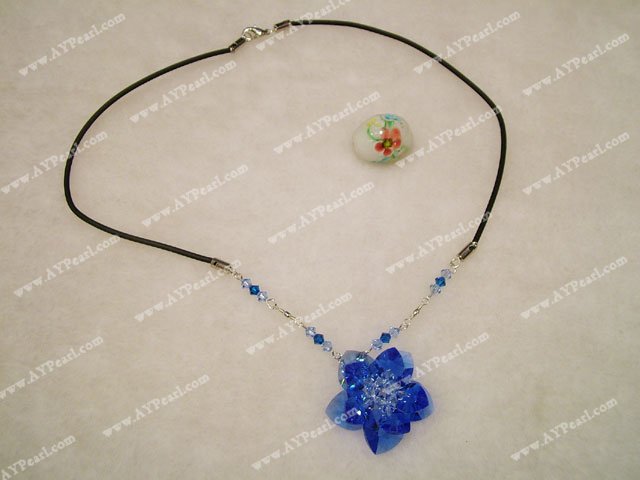 Kristall-Blume-Halskette