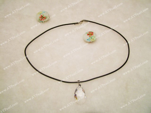 crystal waterdrop pendant necklace