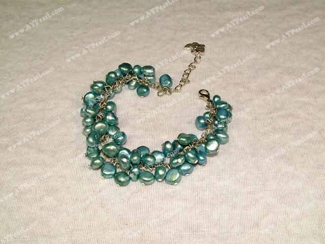 pearl bracelet