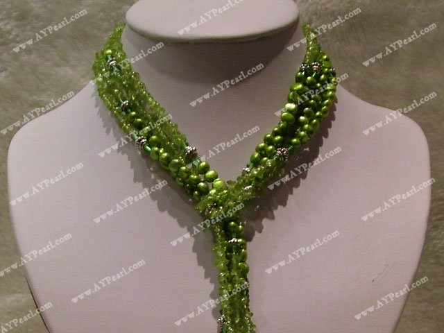 olivine pearl necklace