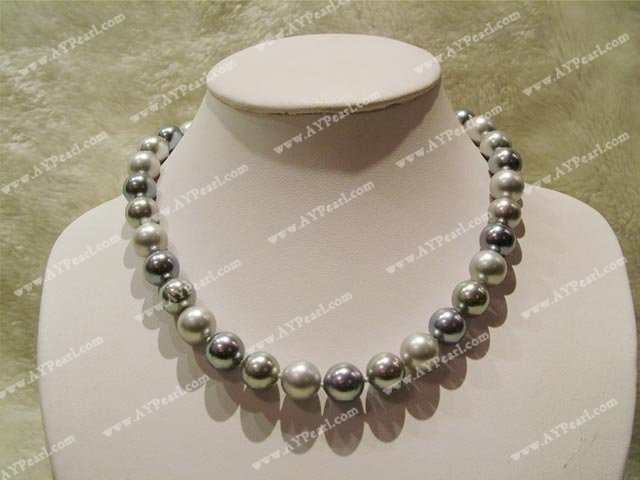 3-color seashell beads necklace