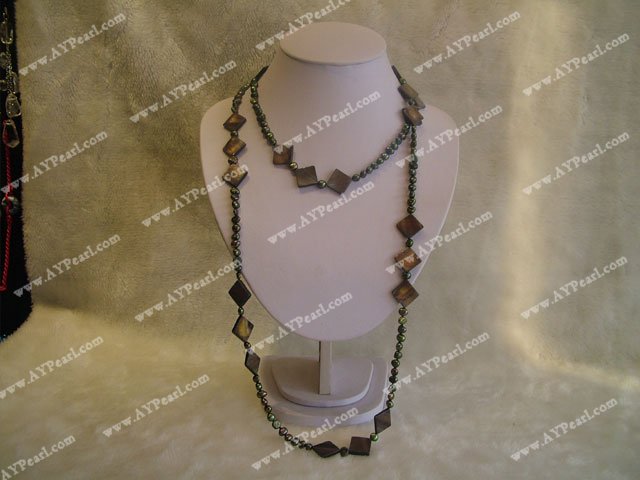 pearl shell necklace