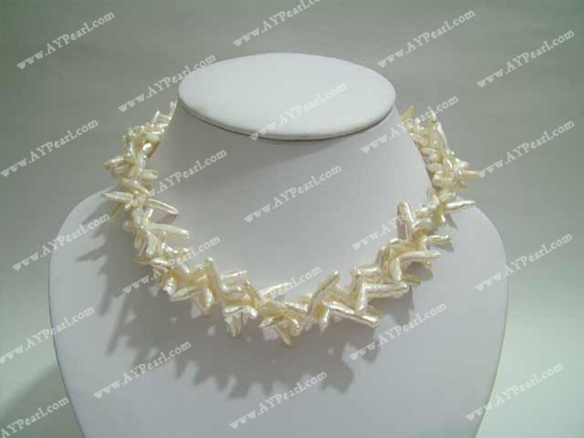 white pearl necklace