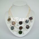 collier de perles d'agate