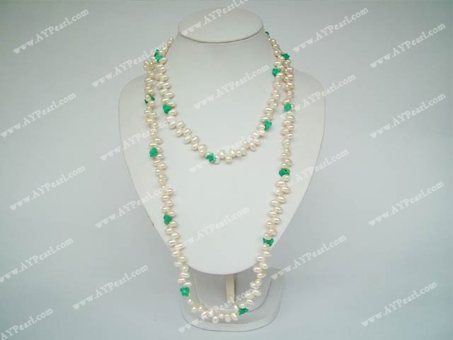 Turquoise pearl necklace