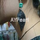 Black Lacquer-carved Earring