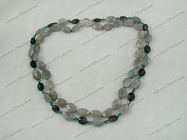 flashing stone black crystal necklace