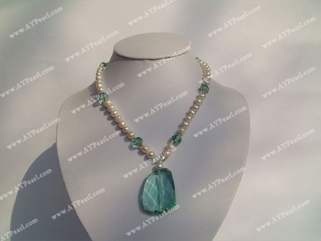 bleu collier de perles de cristal