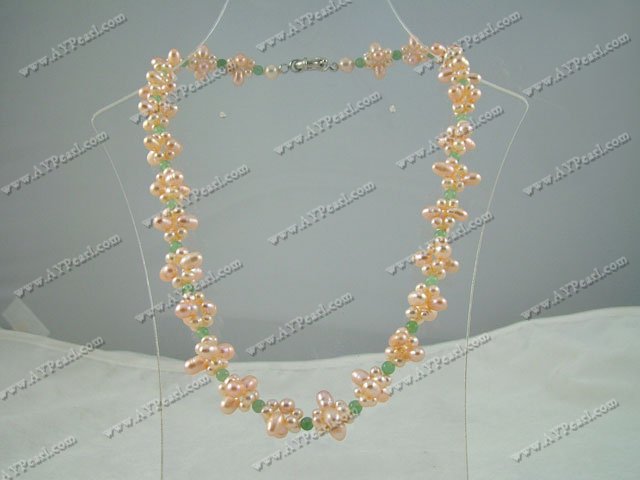 avenurine pearl necklace