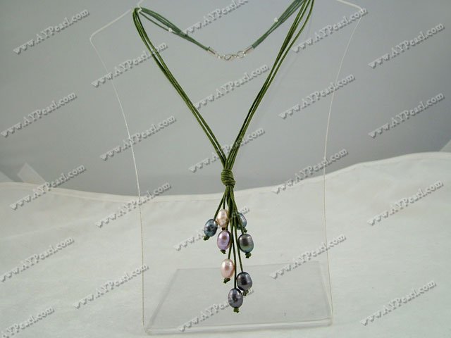 pearl necklace
