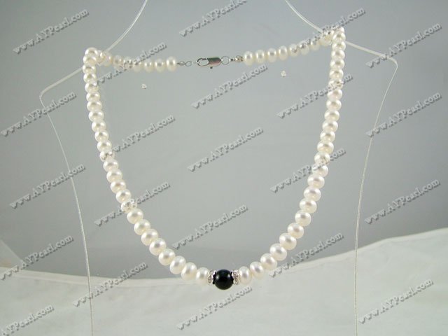 pearl necklace