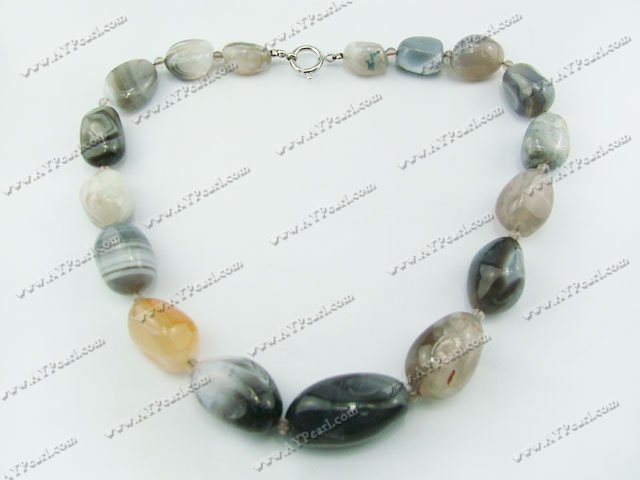 Persian agate necklace