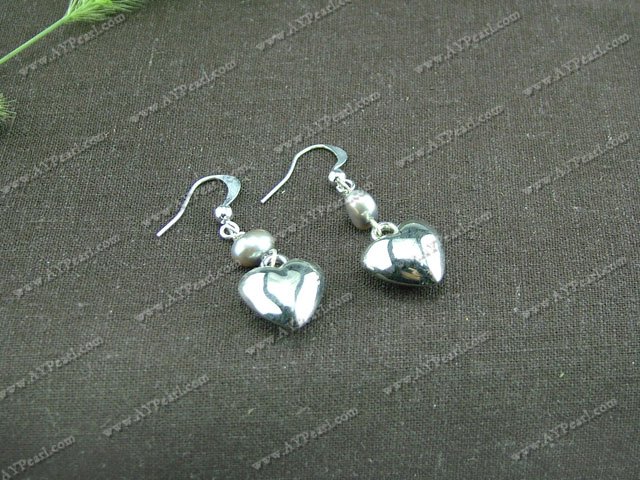 pearl tibet silver heart earrings