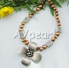 Wholesale Jewelry-dyed pearl tibet silver flower necklace