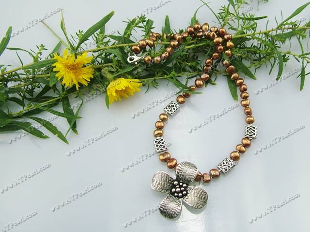 dyed pearl tibet silver flower necklace