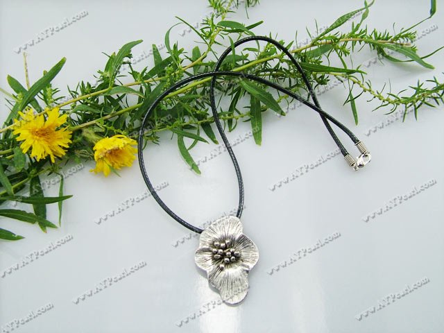 tibet silver flower necklace