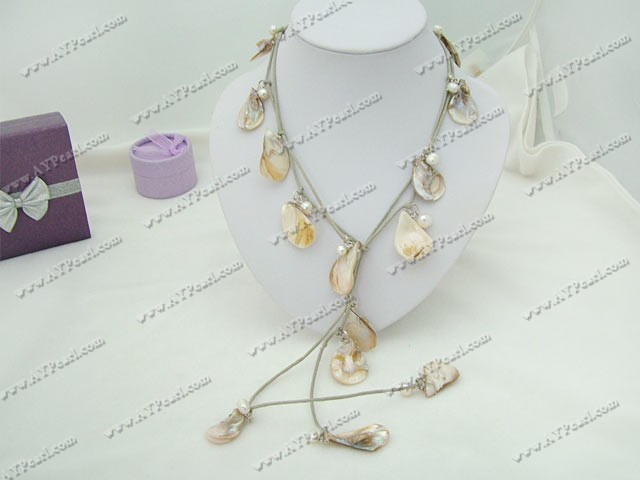 Collier nacre