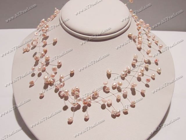 fantastic pearl necklace